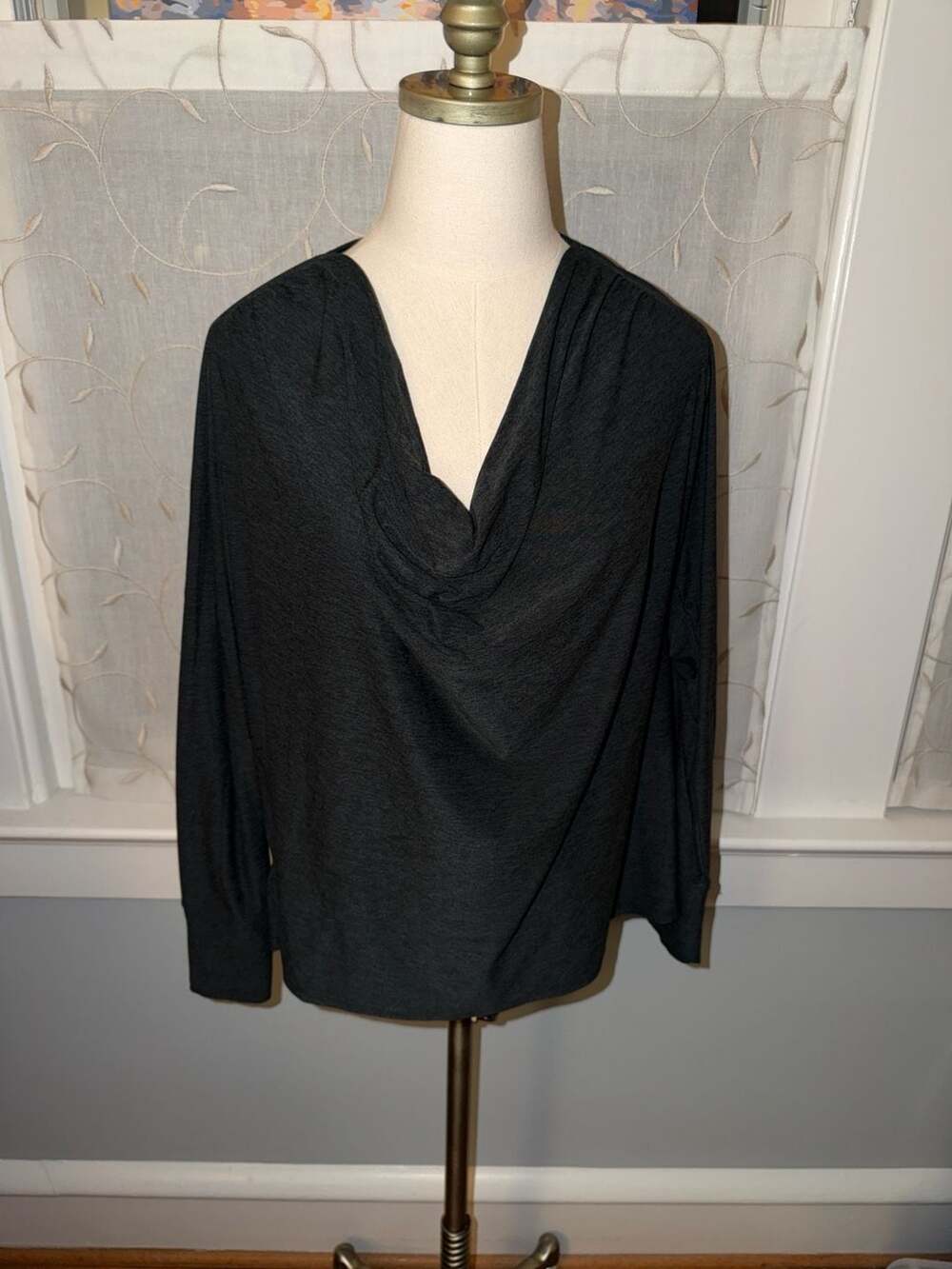 SPANX Skysoft Open Back Long Sleeve Top in a Essex Green Heather size L